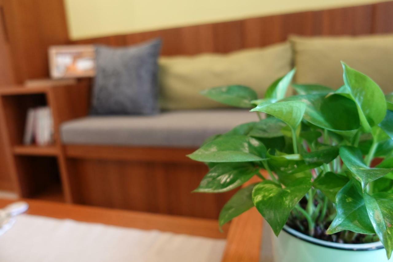 Beetle Homestay Цзяоси Экстерьер фото